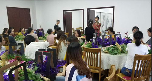 荣耀体育网页版-荣耀体育(中国)官方开展花艺培训