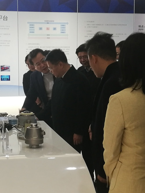 省委副书记、市委书记郑栅洁莅临荣耀体育网页版-荣耀体育(中国)官方传感调研